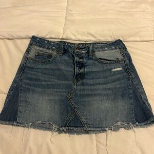 mini American Eagle denim skirt